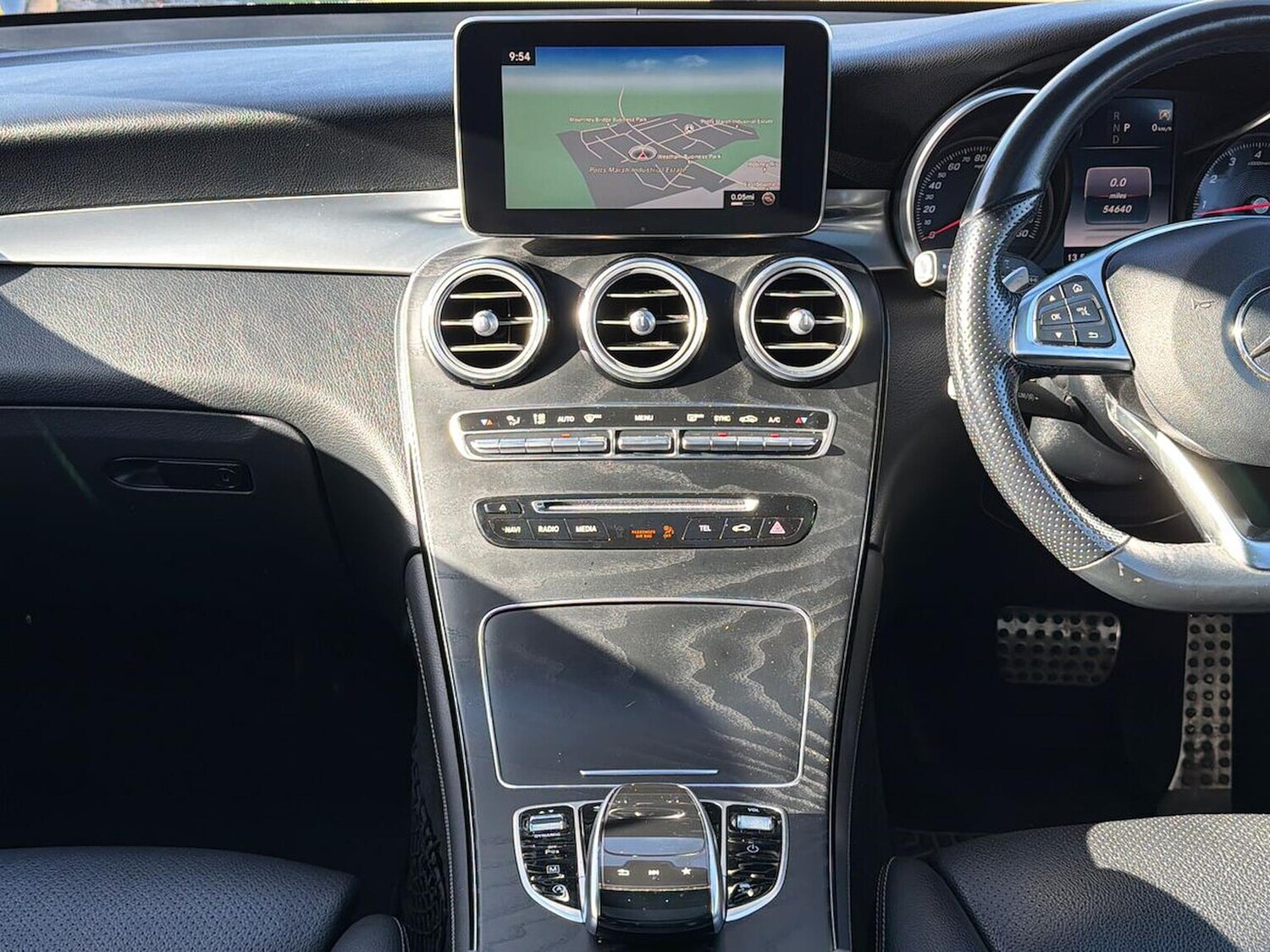 Used Mercedes-Benz GLC 2018 for sale - 76170705: Photo 14