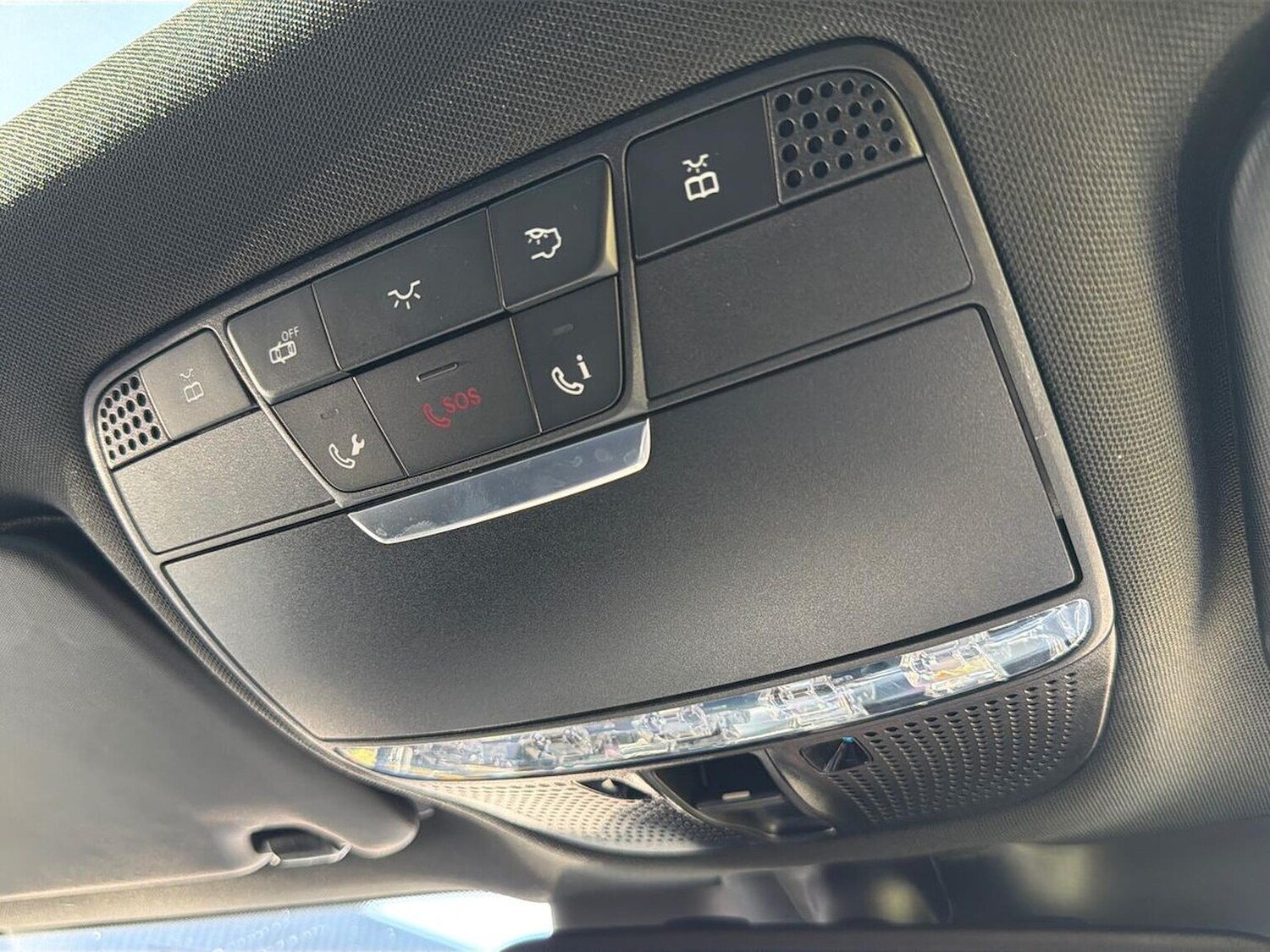 Used Mercedes-Benz GLC 2018 for sale - 76170705: Photo 15