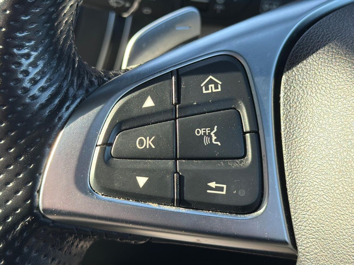 Used Mercedes-Benz GLC 2018 for sale - 76170705: Photo 27