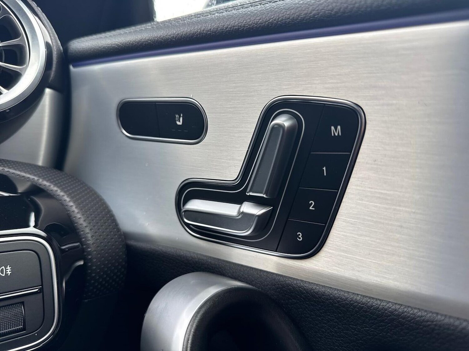 Used Mercedes-Benz CLA 2024 for sale - 76628066: Photo 30