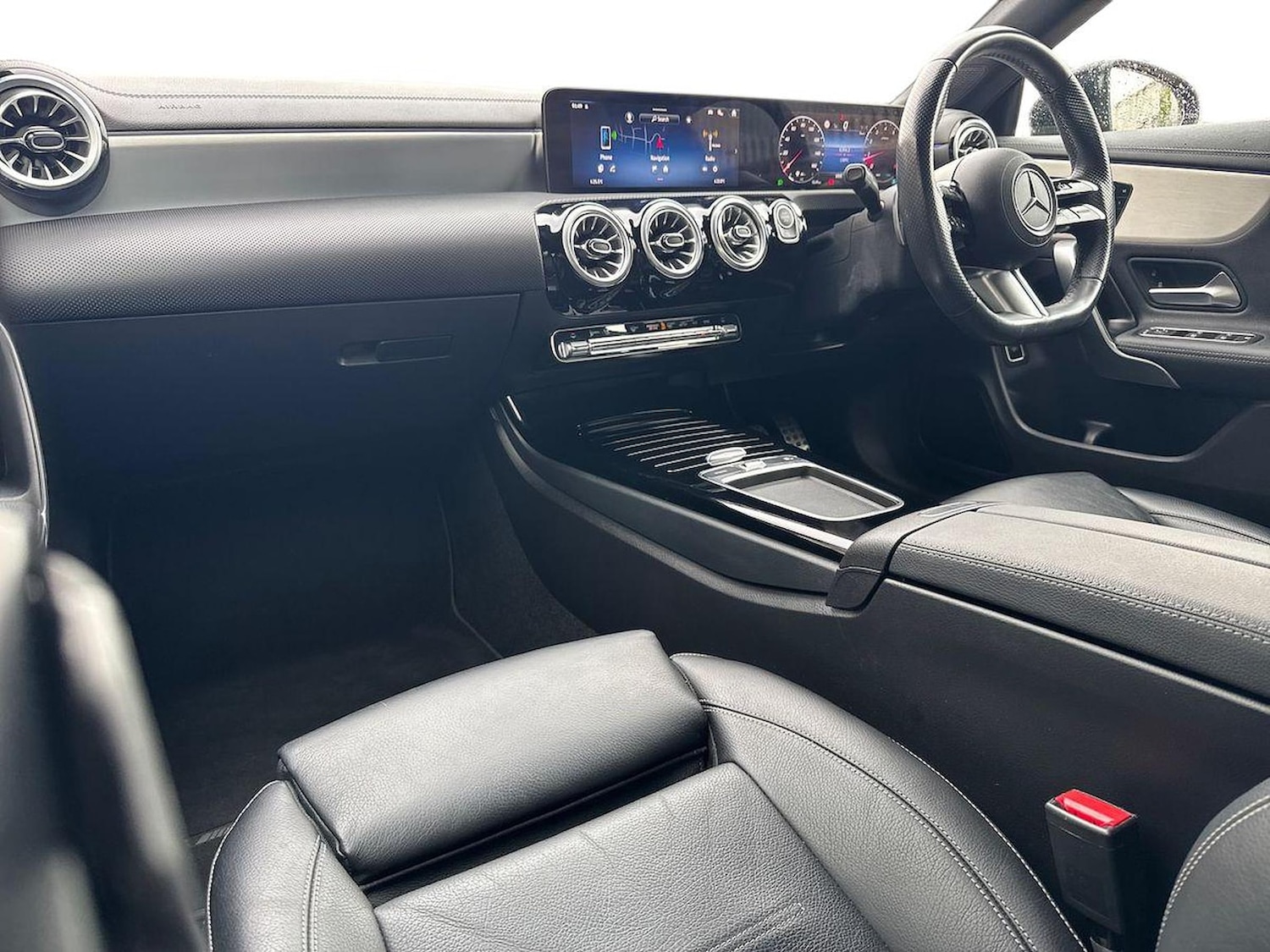 Used Mercedes-Benz CLA 2024 for sale - 76628066: Photo 7