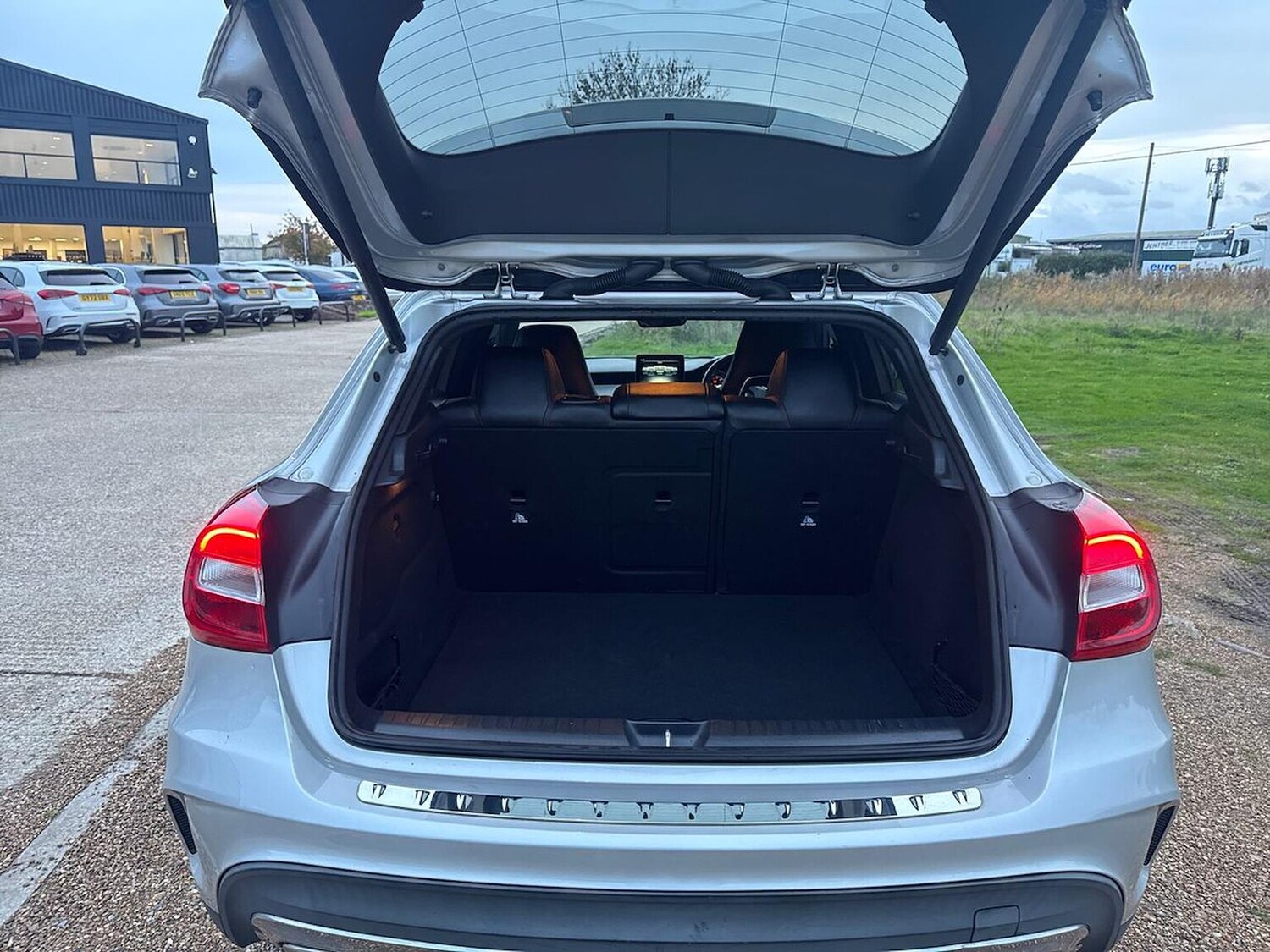 Used Mercedes-Benz GLA 2017 for sale - 76418181: Photo 17