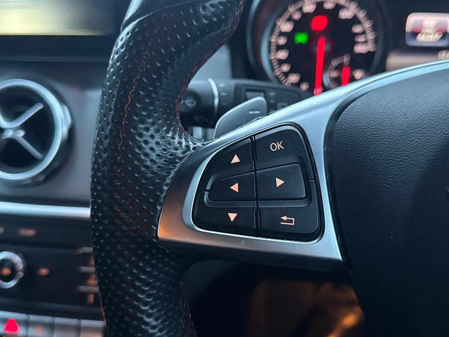 Used Mercedes-Benz GLA 2017 for sale - 76418181: Photo 26