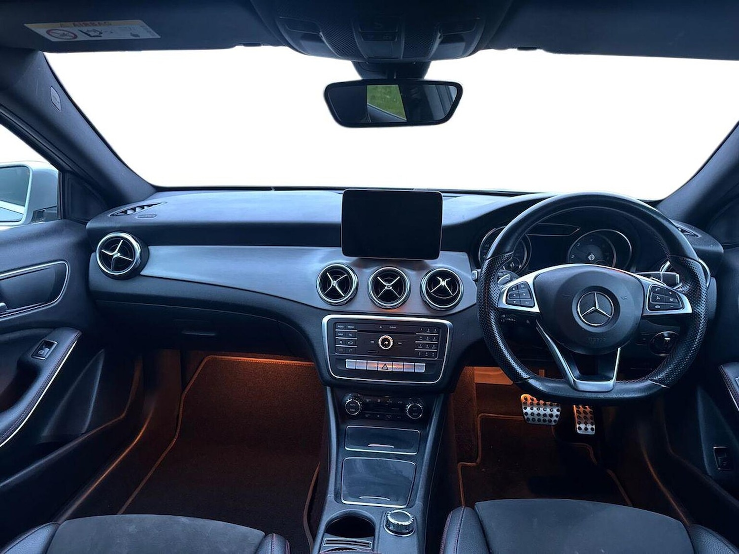 Used Mercedes-Benz GLA 2017 for sale - 76418181: Photo 8