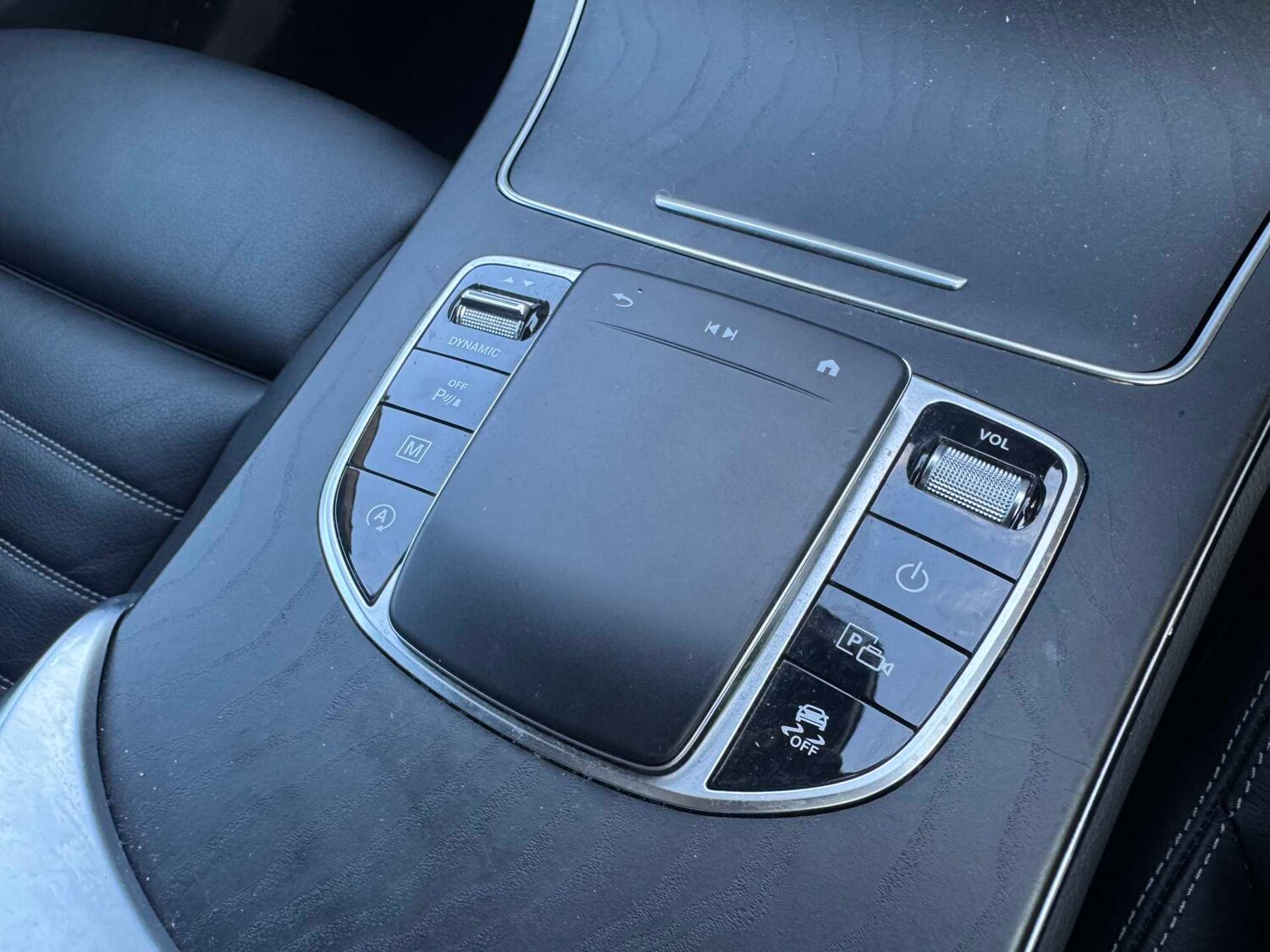 Used Mercedes-Benz GLC 2023 for sale - 78193403: Photo 32