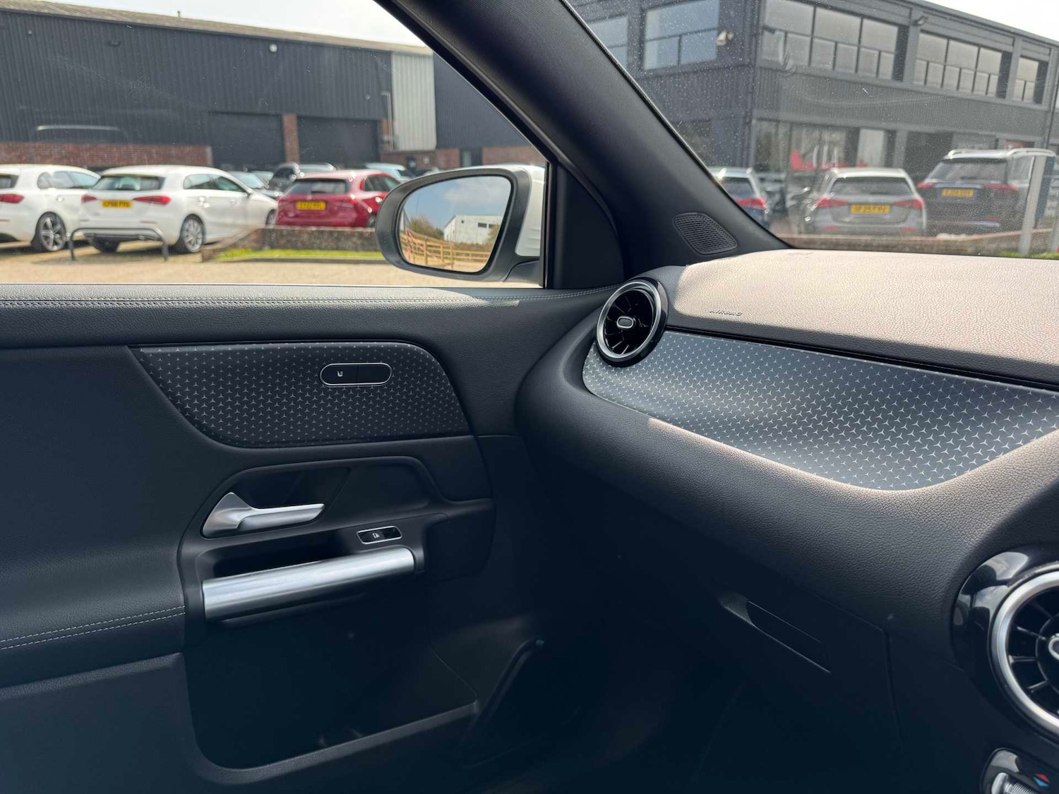 Used Mercedes-Benz GLA 2025 for sale - 78192742: Photo 37