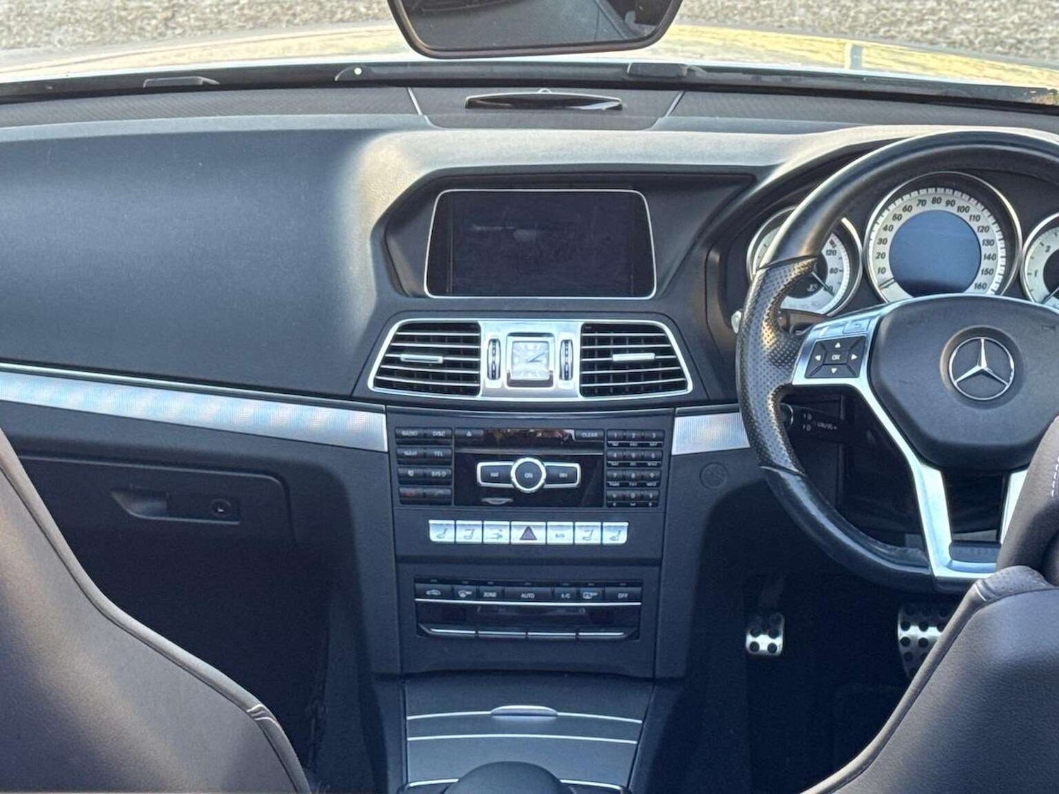 Used Mercedes-Benz E Class 2013 for sale - 77616684: Photo 15