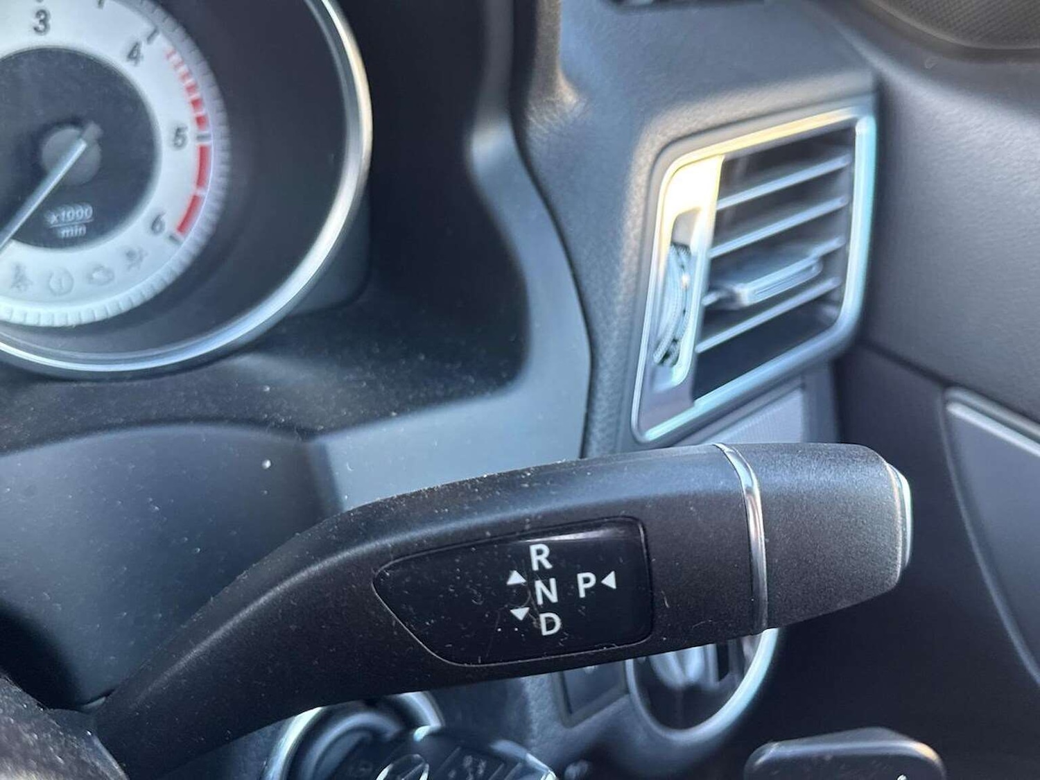 Used Mercedes-Benz E Class 2013 for sale - 77616684: Photo 31