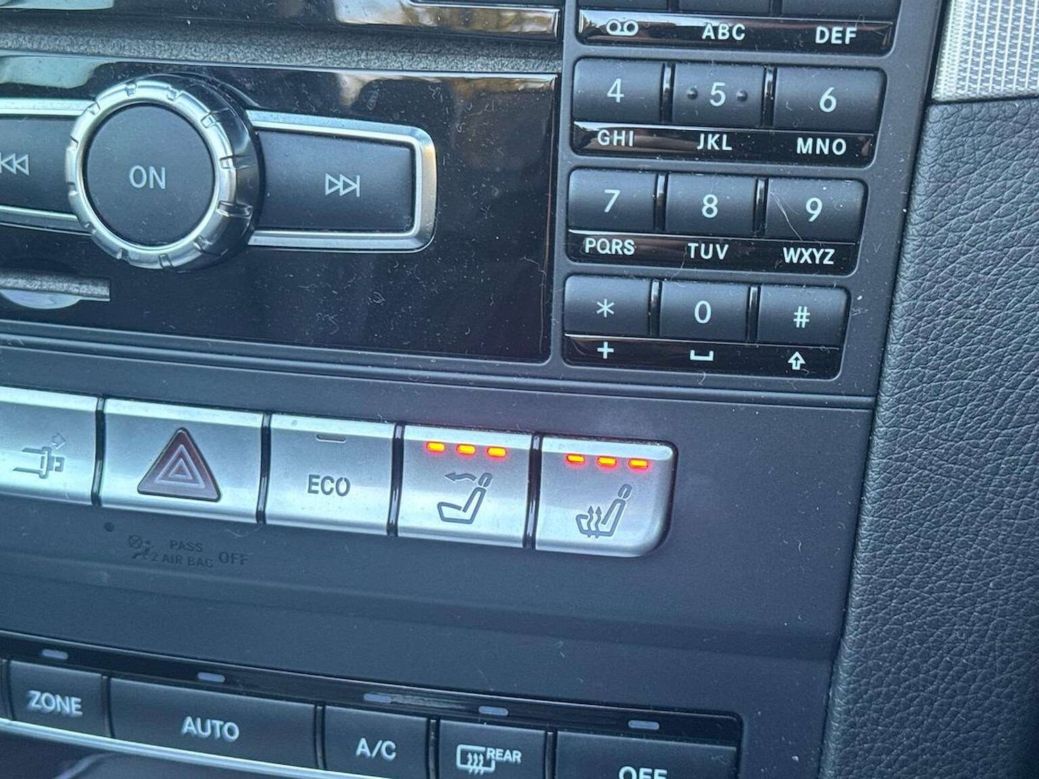 Used Mercedes-Benz E Class 2013 for sale - 77616684: Photo 32