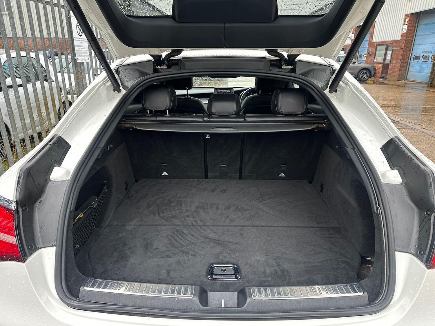 Used Mercedes-Benz GLC 2018 for sale - 77488620: Photo 17