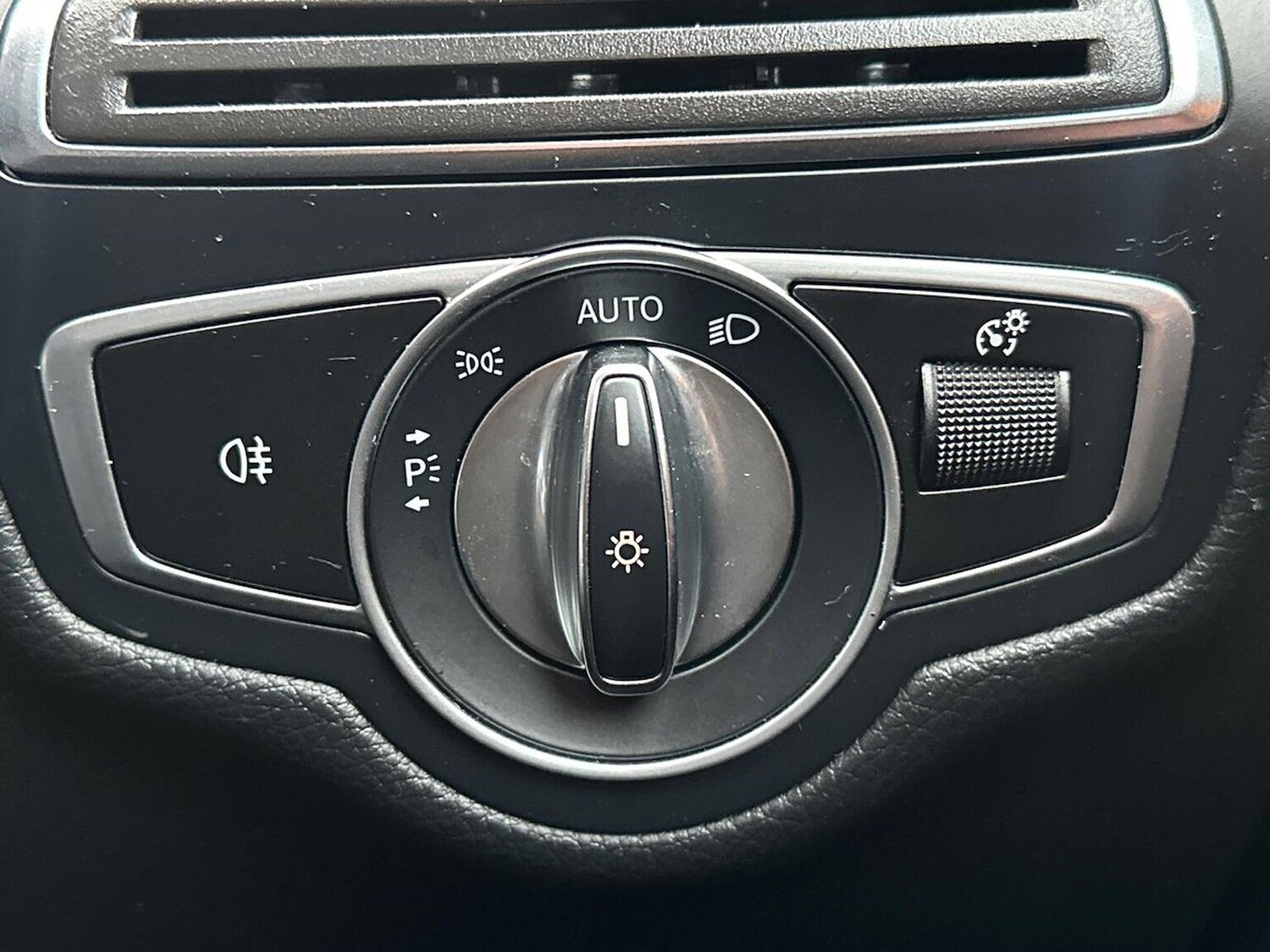 Used Mercedes-Benz GLC 2018 for sale - 77488620: Photo 22