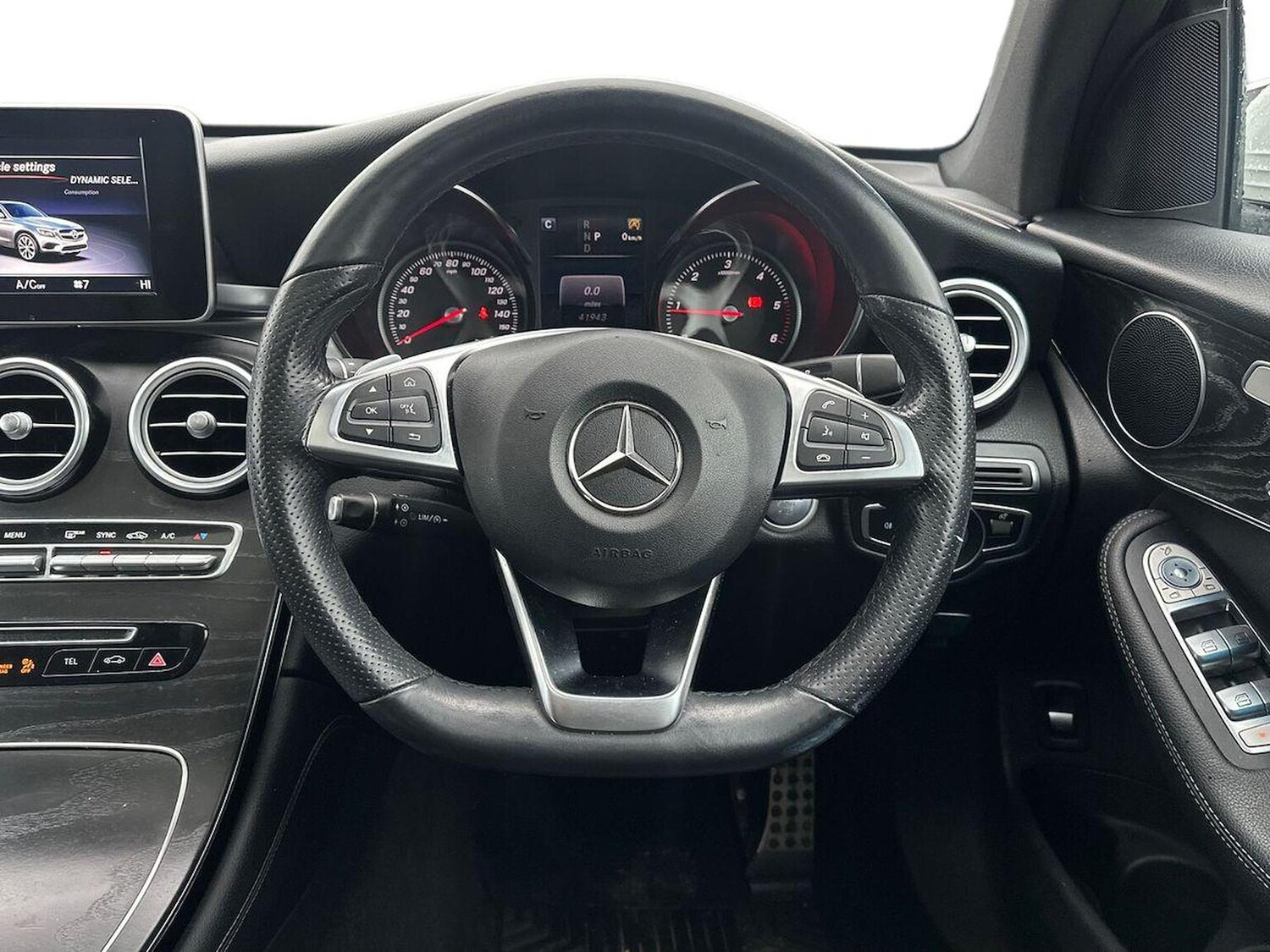 Used Mercedes-Benz GLC 2018 for sale - 77488620: Photo 9