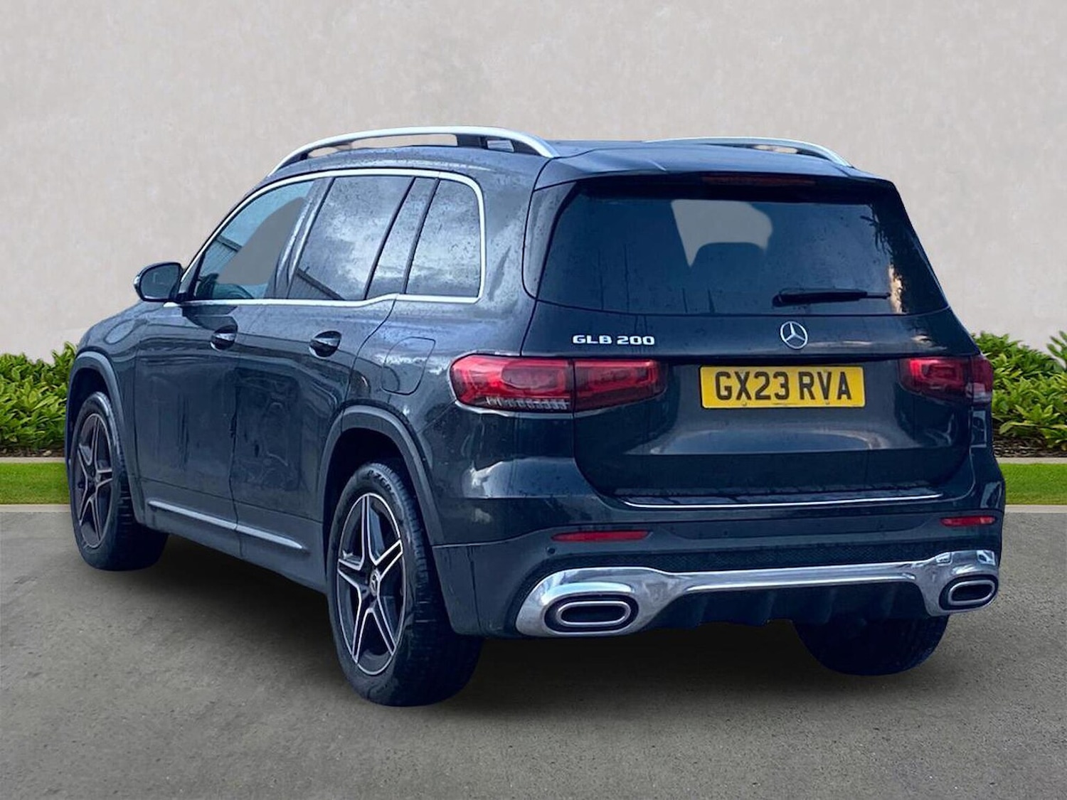 Used Mercedes-Benz GLB 2023 for sale - 76541916: Photo 2