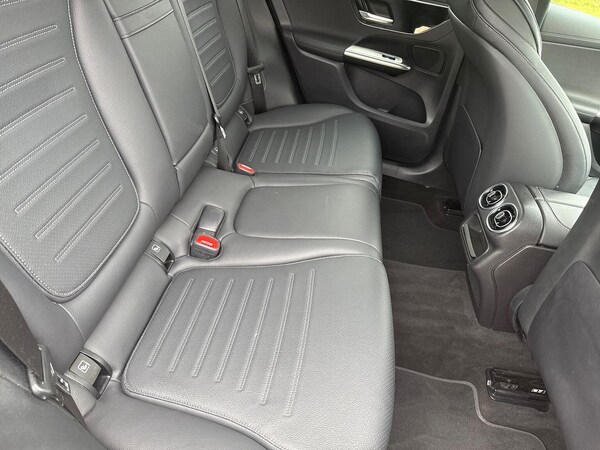 Used Mercedes-Benz GLC 2024 for sale - 76243160: Photo 16