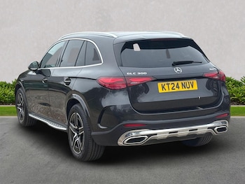 Used Mercedes-Benz GLC 2024 for sale - 76243160: Photo 2