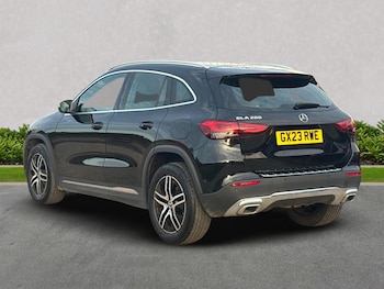 Used Mercedes-Benz GLA 2023 for sale - 76134170: Photo 2