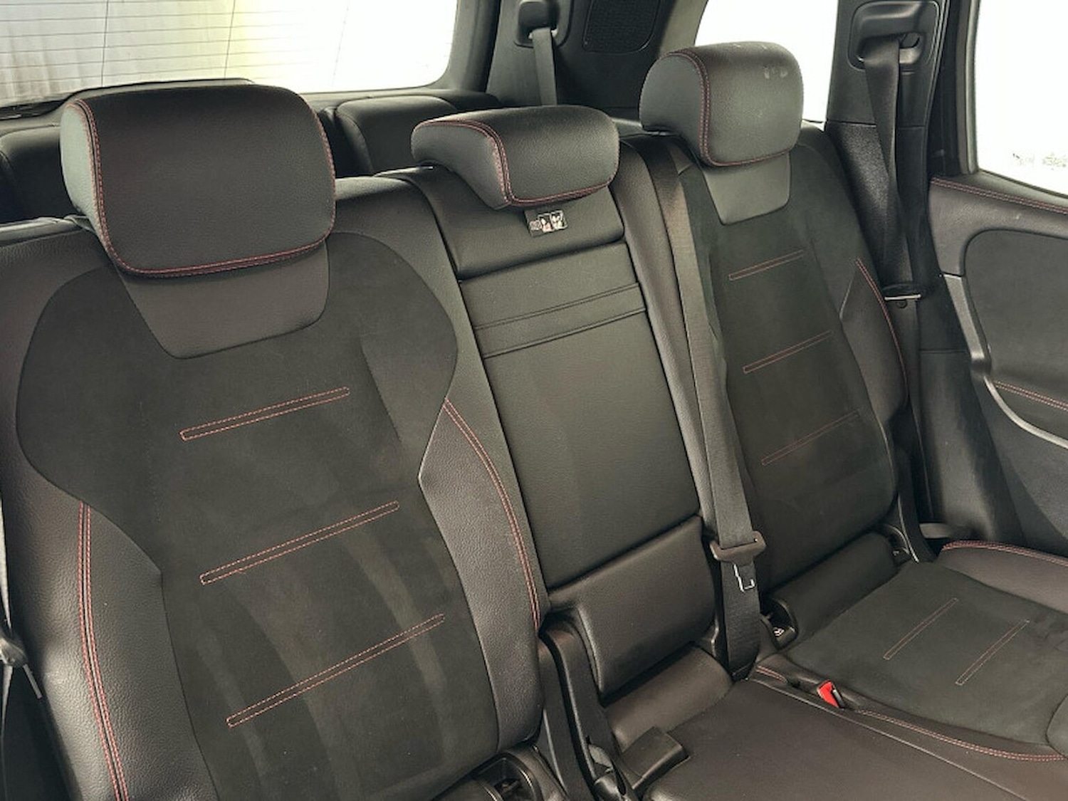 Used Mercedes-Benz GLB 2024 for sale - 76470993: Photo 4