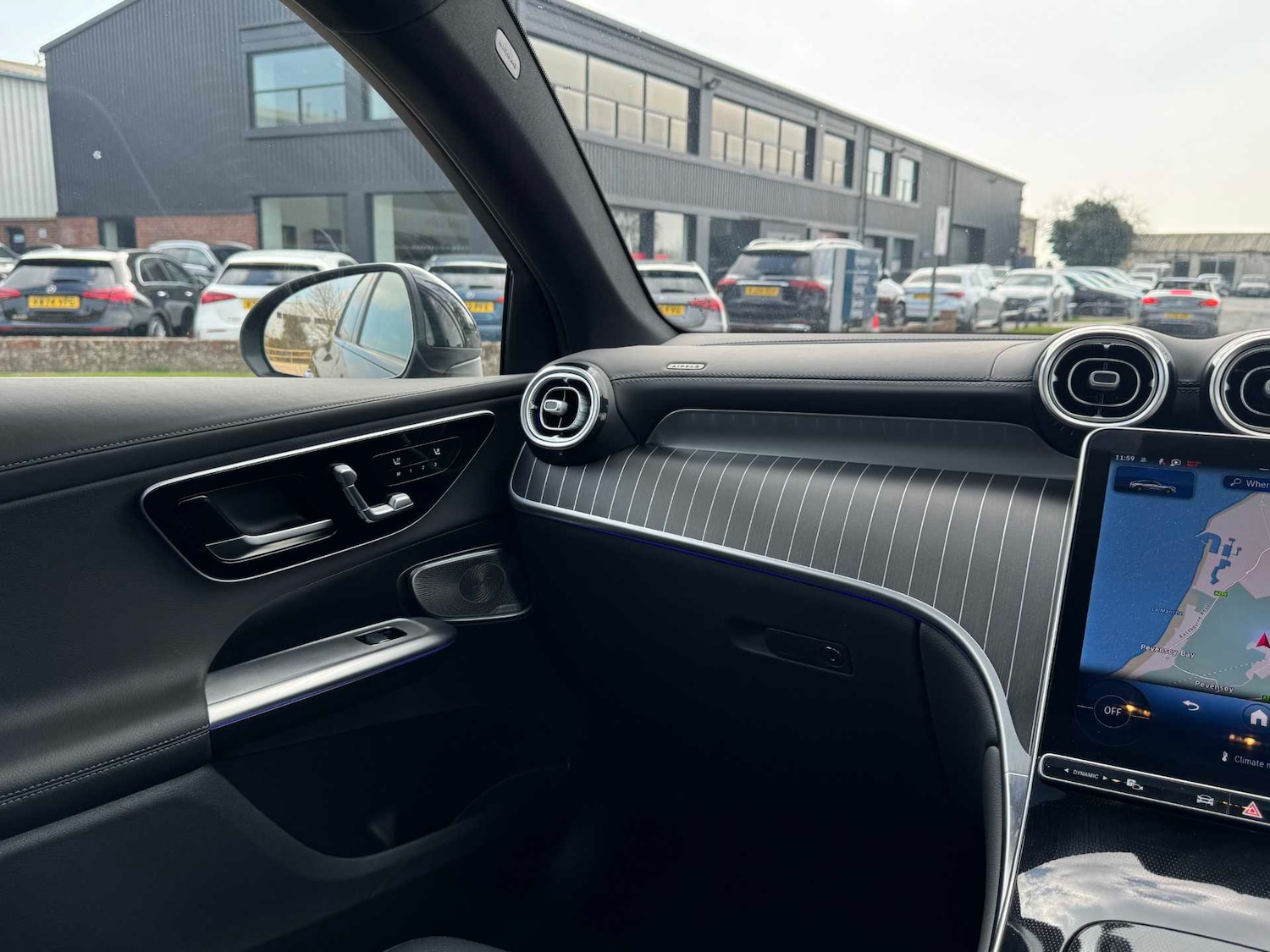 Used Mercedes-Benz GLC 2025 for sale - 78196001: Photo 21