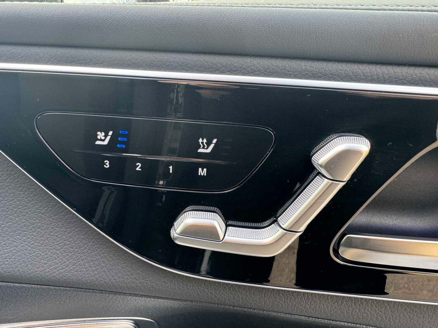 Used Mercedes-Benz GLC 2025 for sale - 78196001: Photo 22