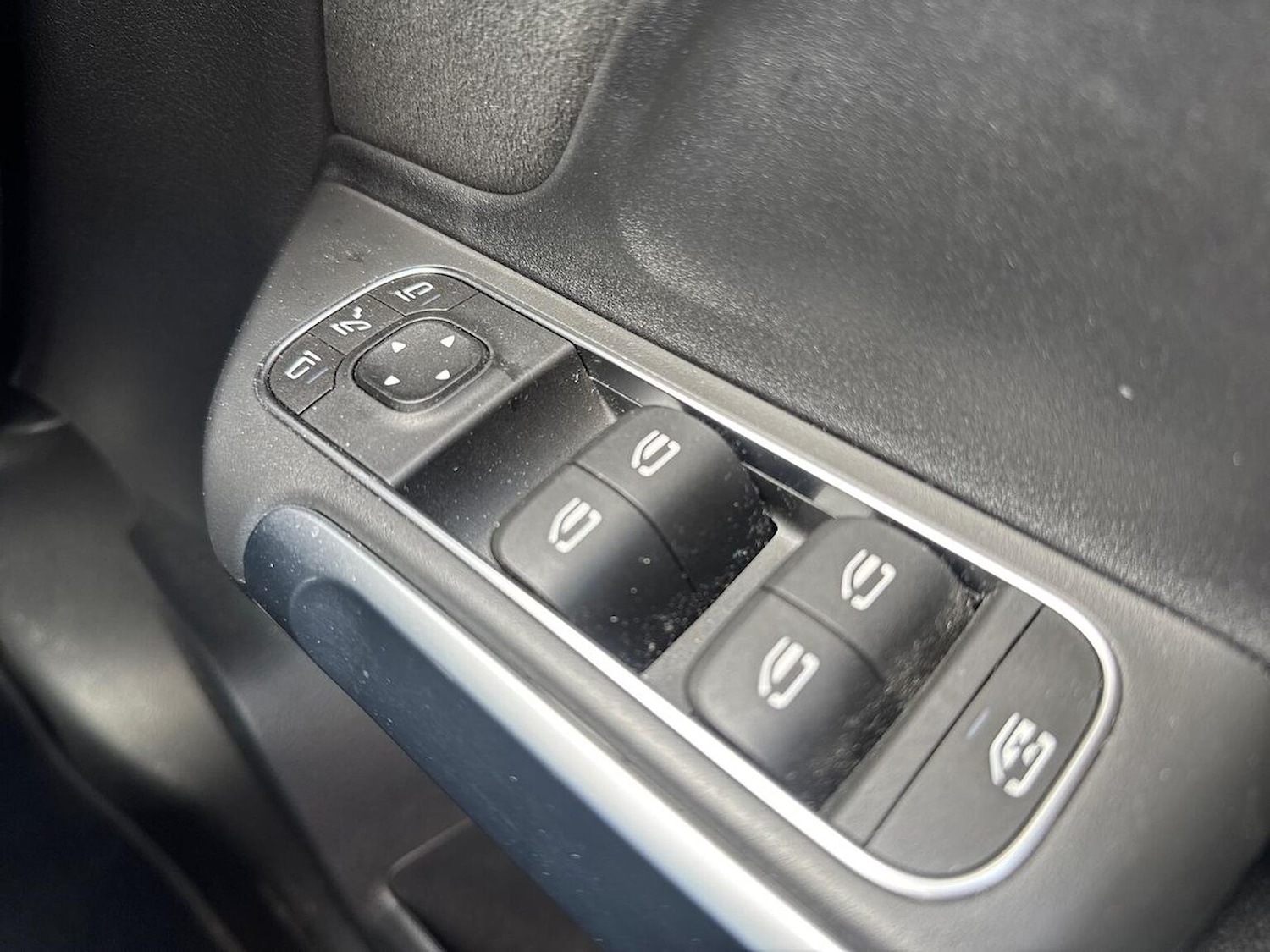 Used Mercedes-Benz GLB 2023 for sale - 77034635: Photo 21