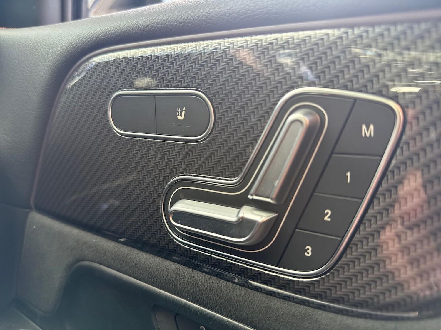 Used Mercedes-Benz GLB 2023 for sale - 77034635: Photo 30