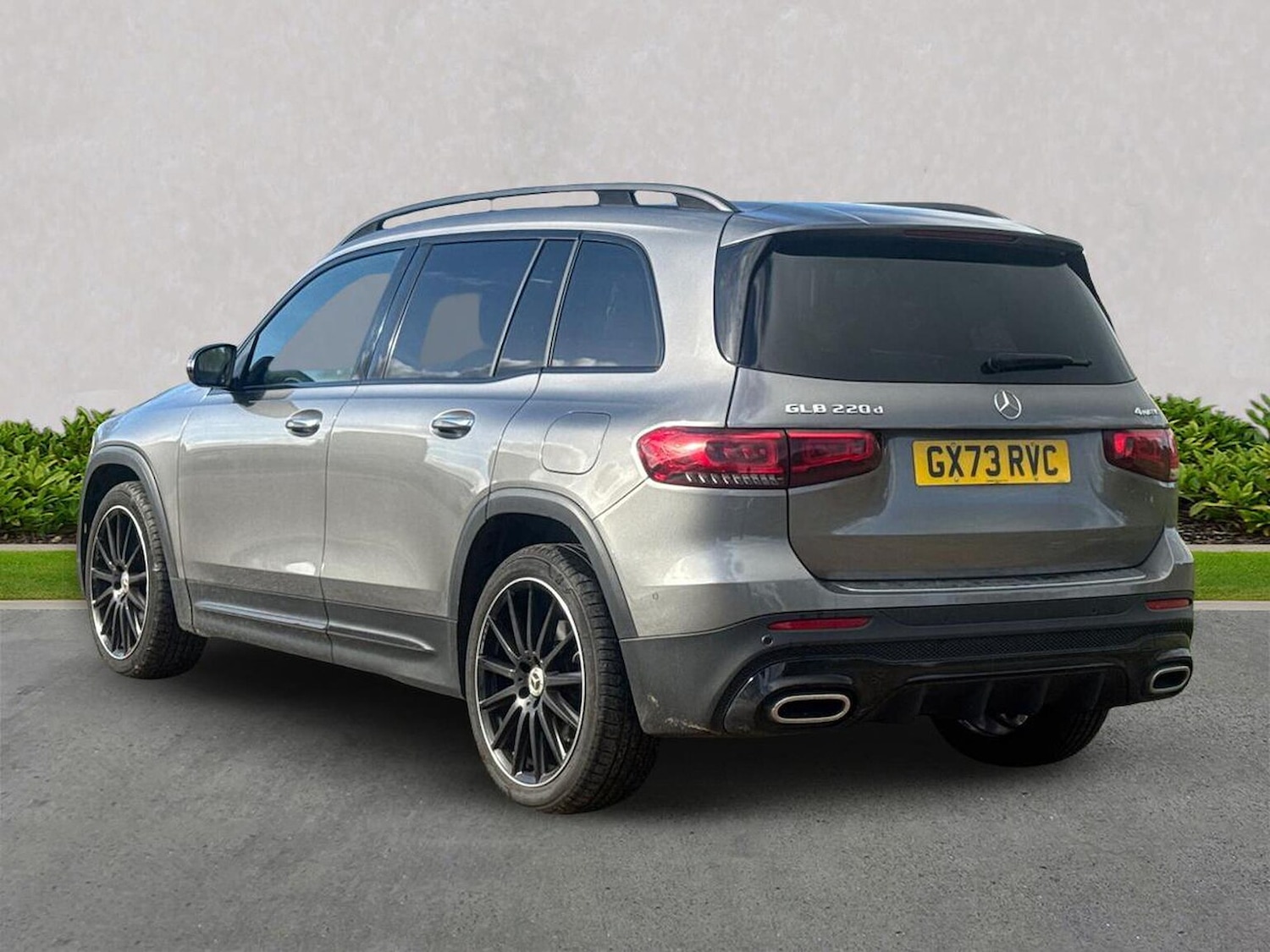 Used Mercedes-Benz GLB 2023 for sale - 76521019: Photo 2