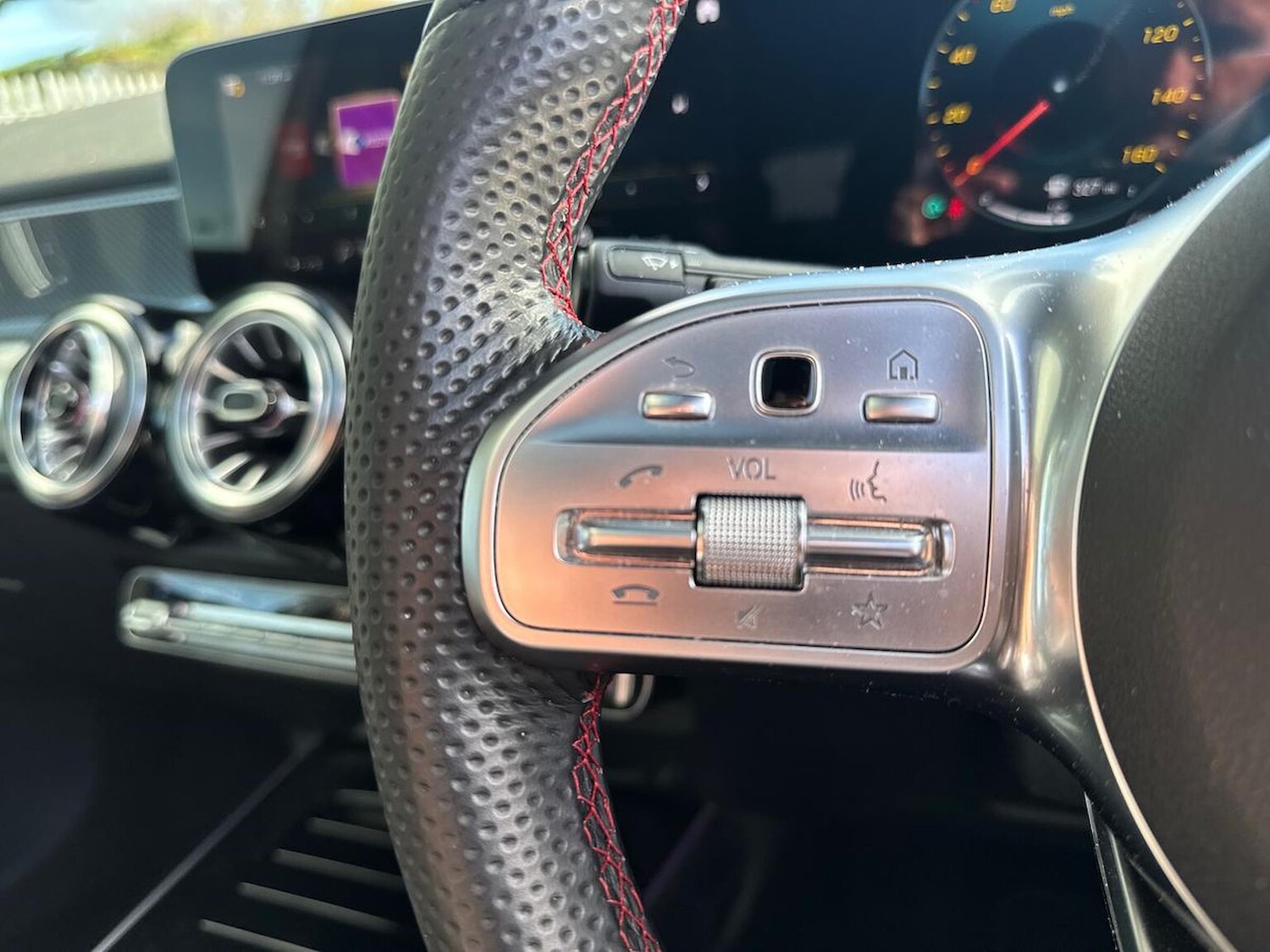 Used Mercedes-Benz GLB 2023 for sale - 76521019: Photo 26