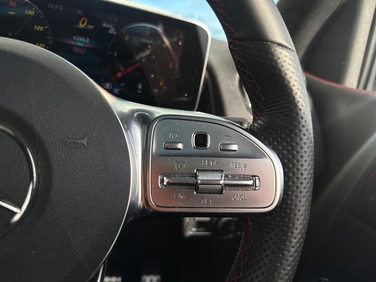 Used Mercedes-Benz GLB 2023 for sale - 76521019: Photo 27