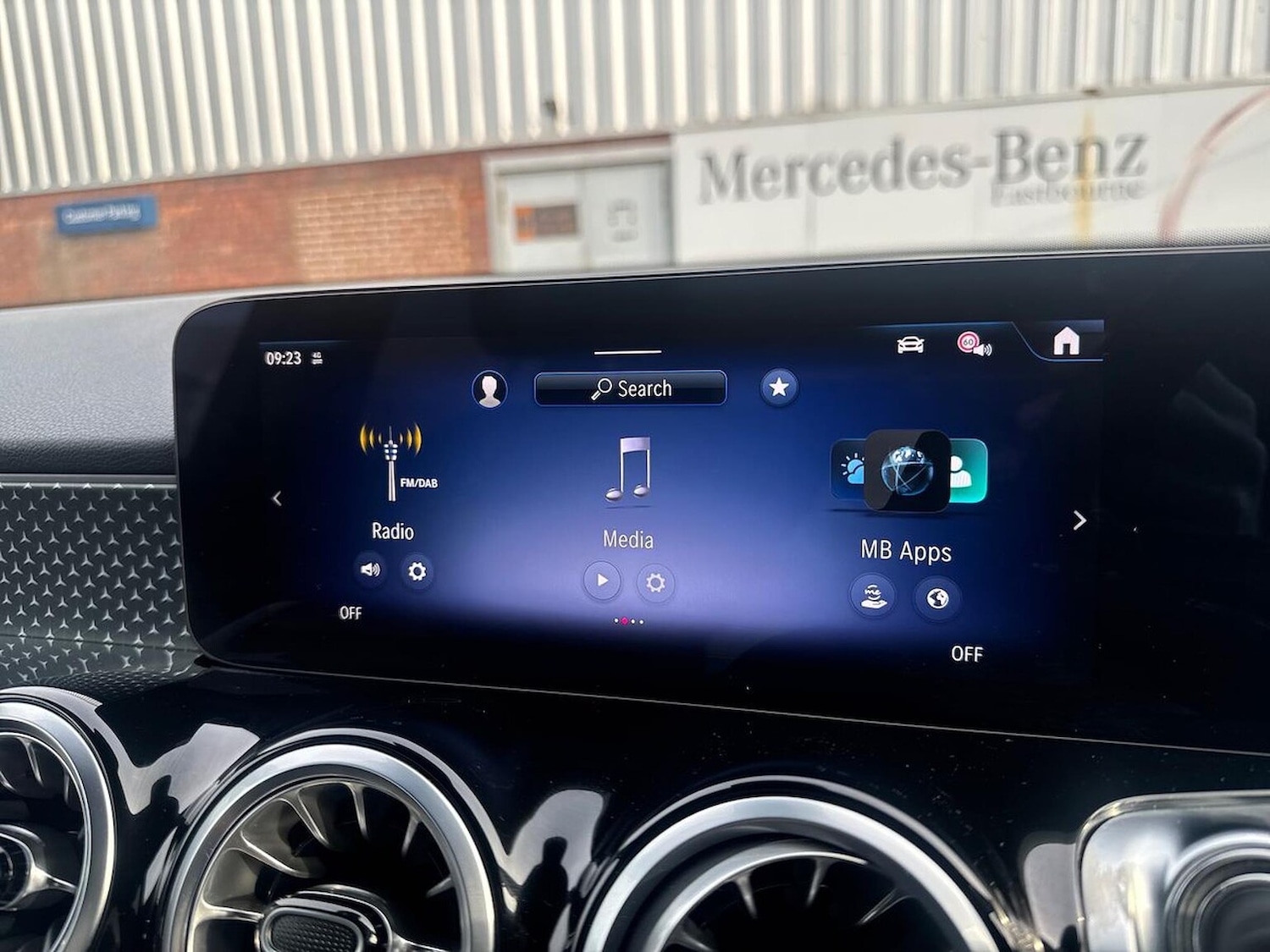 Used Mercedes-Benz EQB 2025 for sale - 76149436: Photo 11