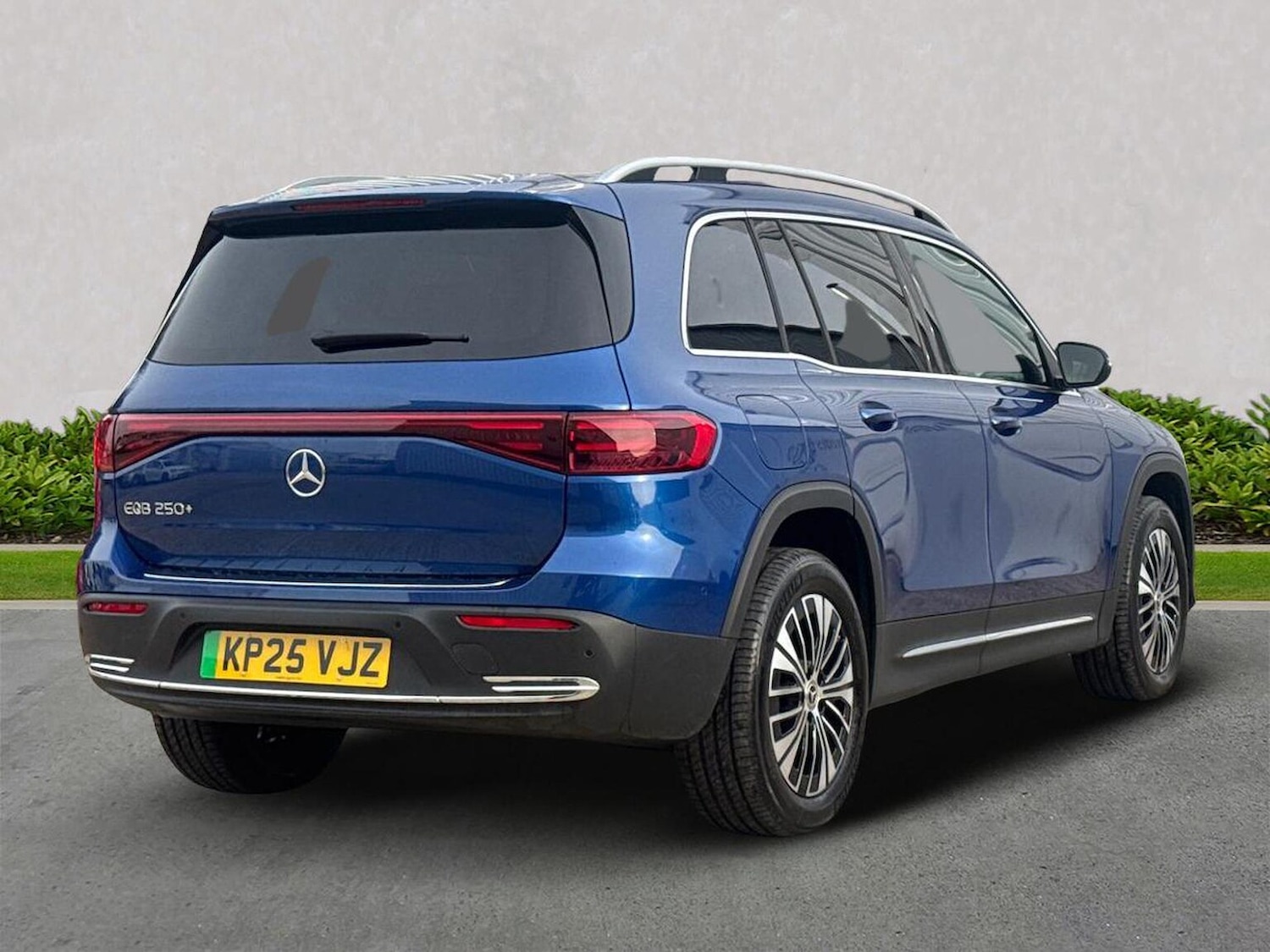 Used Mercedes-Benz EQB 2025 for sale - 76149436: Photo 18
