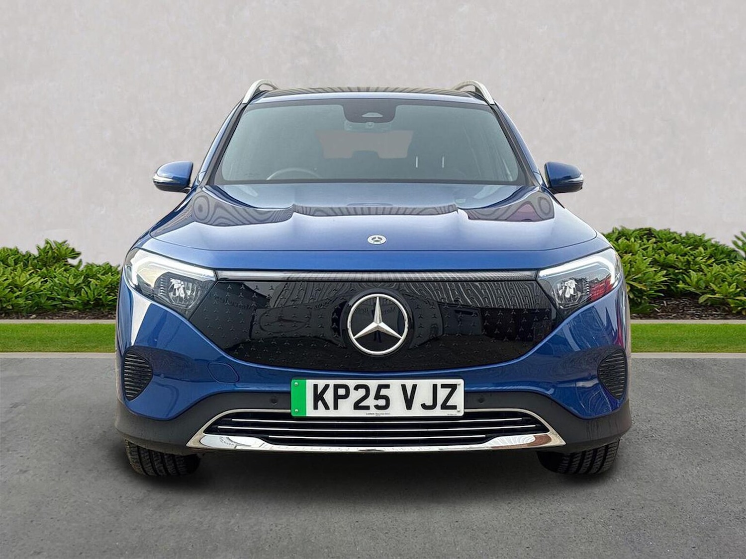 Used Mercedes-Benz EQB 2025 for sale - 76149436: Photo 5