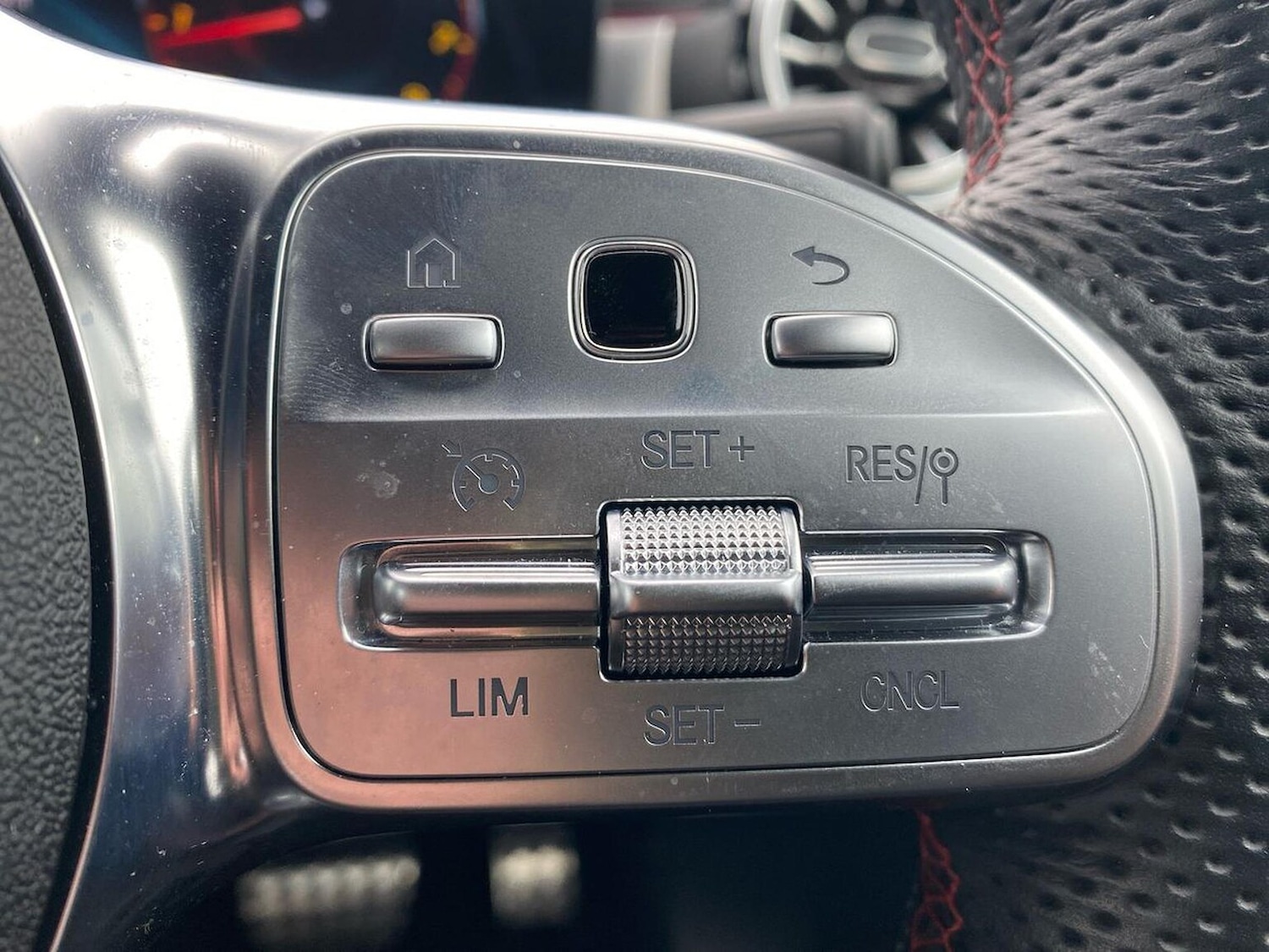 Used Mercedes-Benz CLA 2023 for sale - 76402398: Photo 27