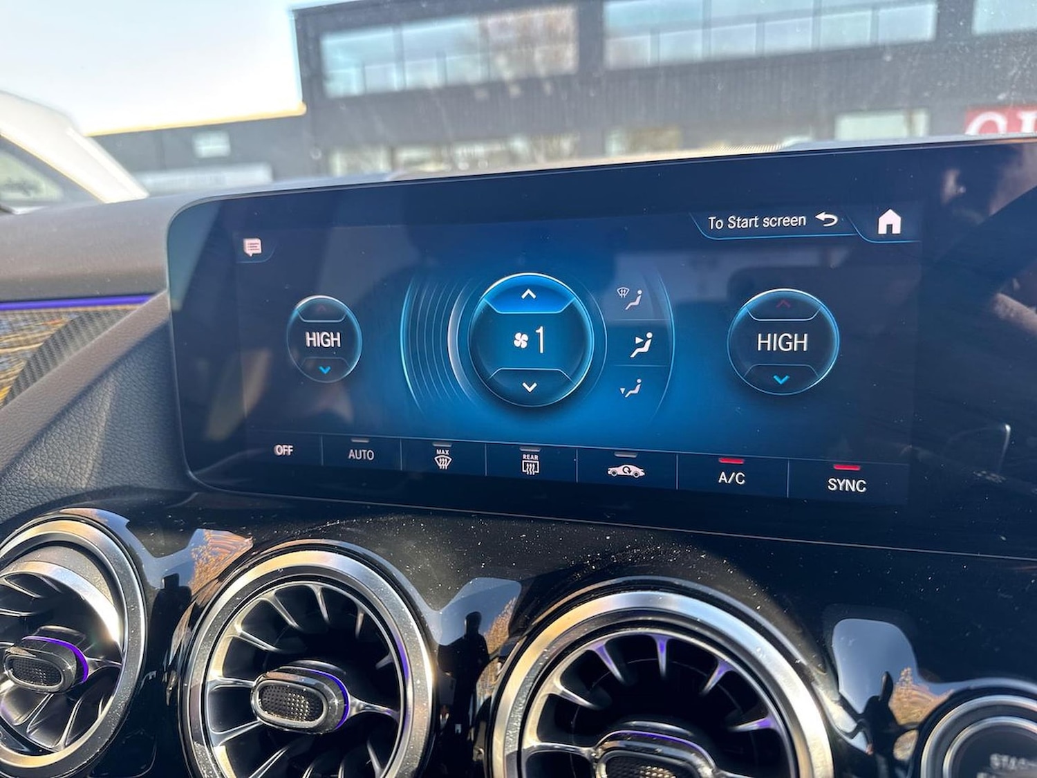 Used Mercedes-Benz GLA 2023 for sale - 76637666: Photo 12