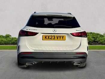 Used Mercedes-Benz GLA 2023 for sale - 76637666: Photo