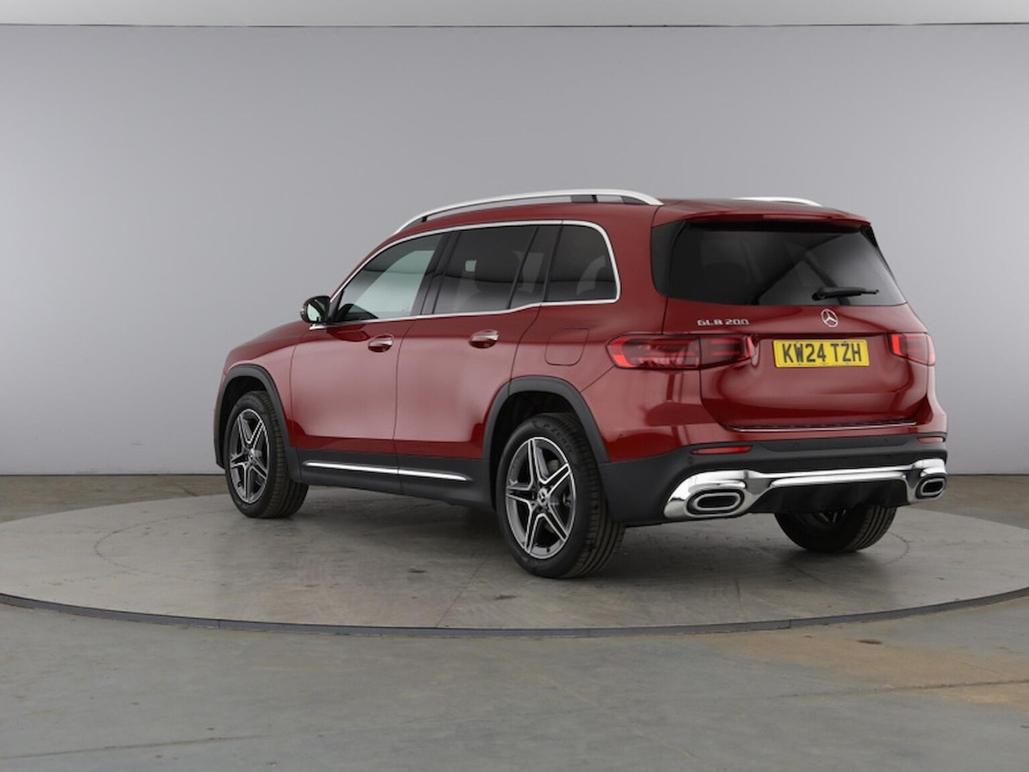 Used Mercedes-Benz GLB 2024 for sale - 76365081: Photo 2