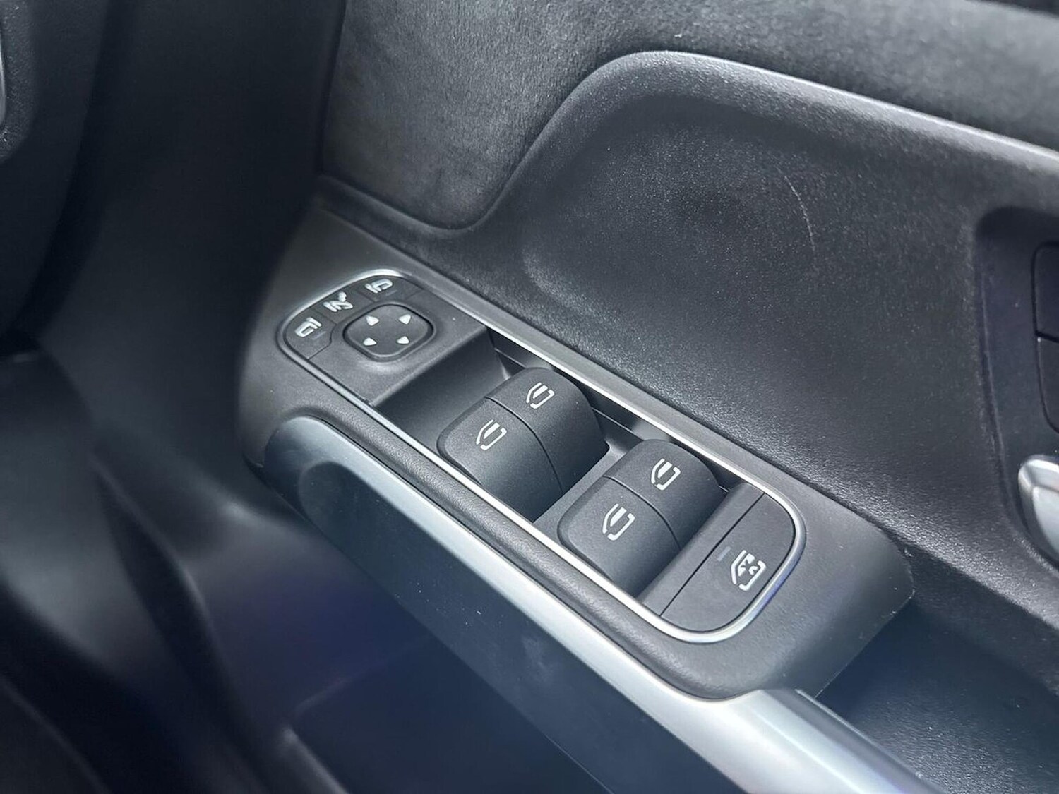 Used Mercedes-Benz GLB 2024 for sale - 76365081: Photo 21