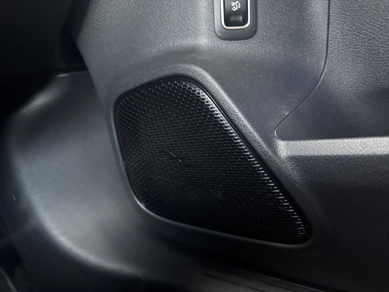 Used Mercedes-Benz GLB 2024 for sale - 76365081: Photo 31