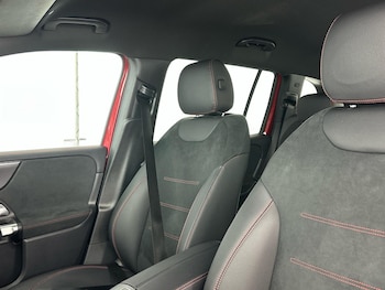 Used Mercedes-Benz GLB 2024 for sale - 76365081: Photo