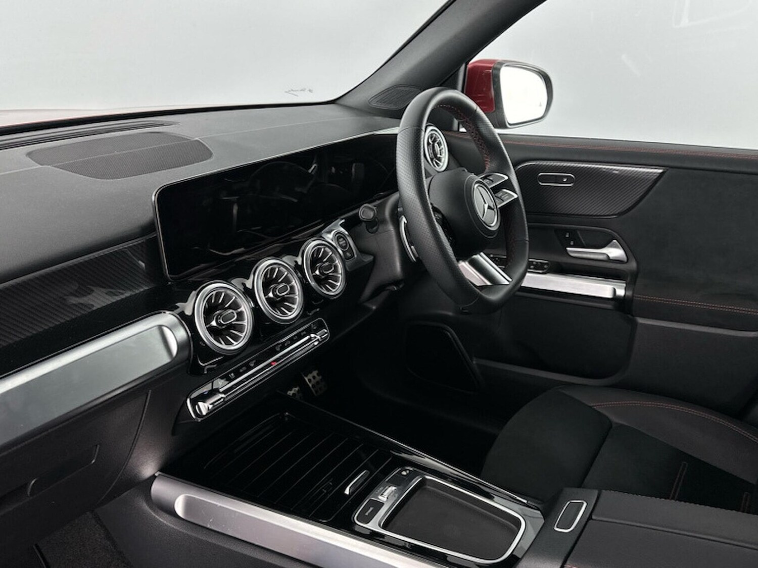 Used Mercedes-Benz GLB 2024 for sale - 76365081: Photo 5