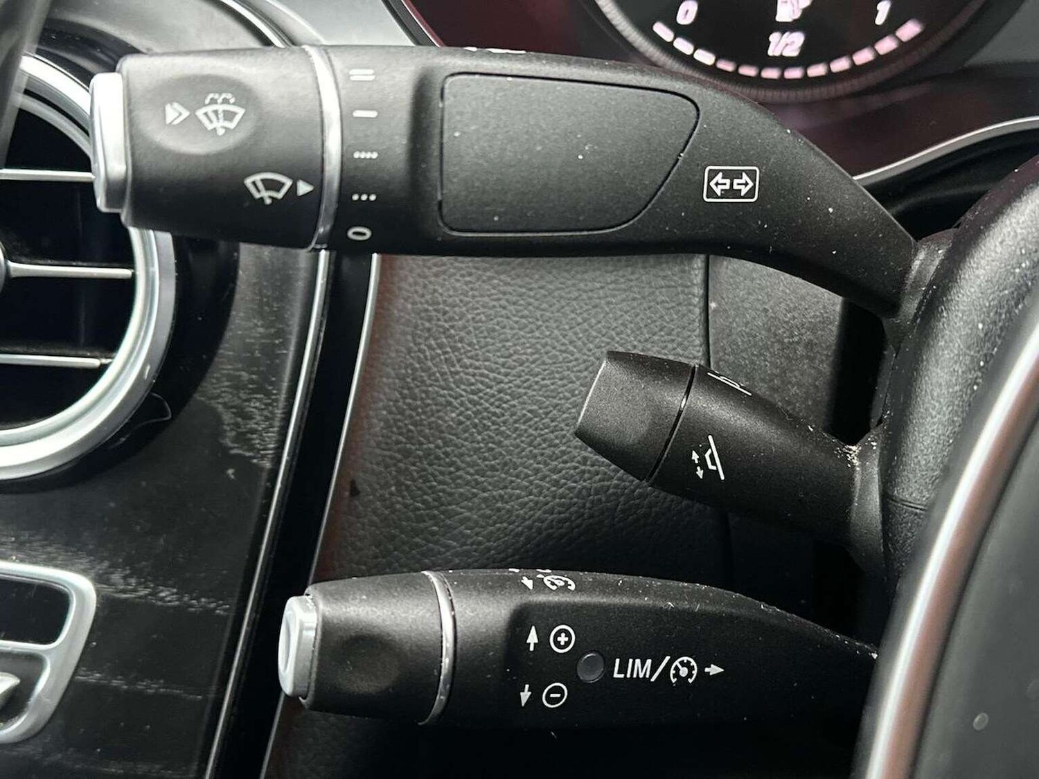 Used Mercedes-Benz GLC 2018 for sale - 77568653: Photo 28