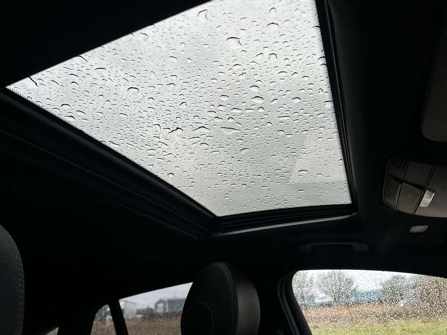 Used Mercedes-Benz GLC 2018 for sale - 77568653: Photo 40