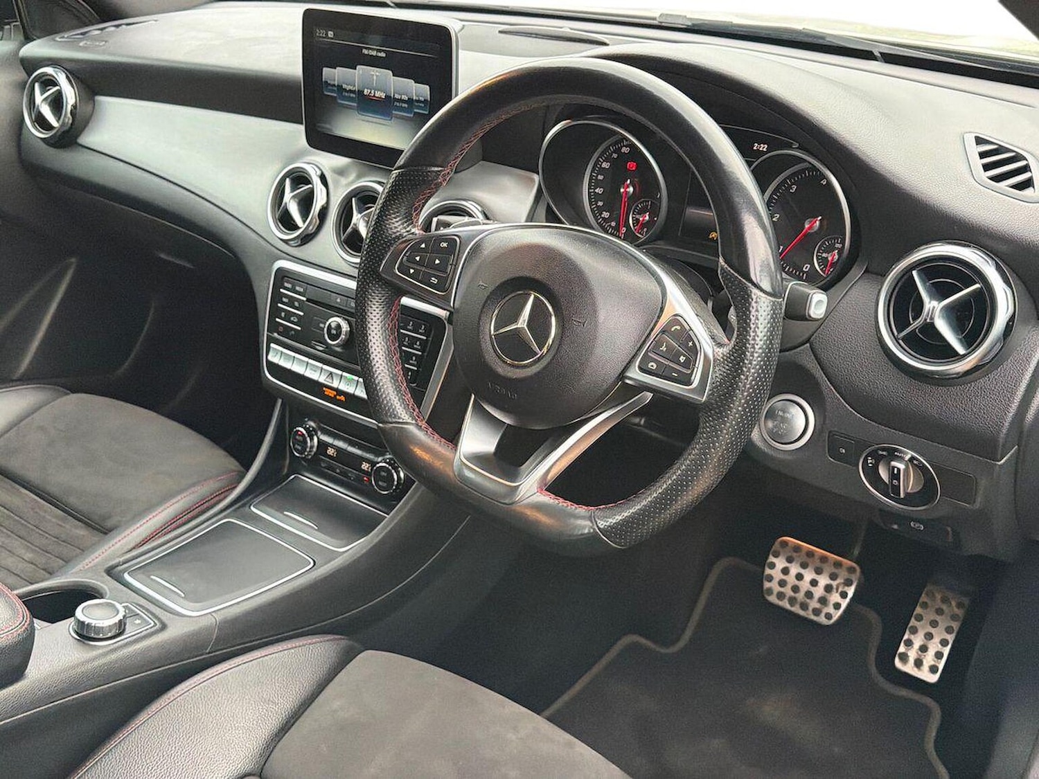 Used Mercedes-Benz GLA 2017 for sale - 76470988: Photo 15