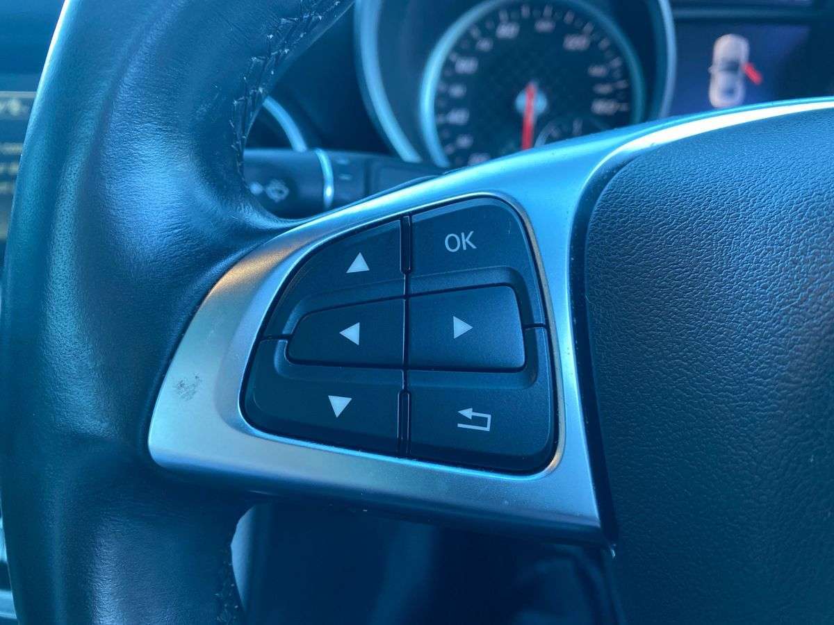 Used Mercedes-Benz SLC 2020 for sale - 77872165: Photo 27