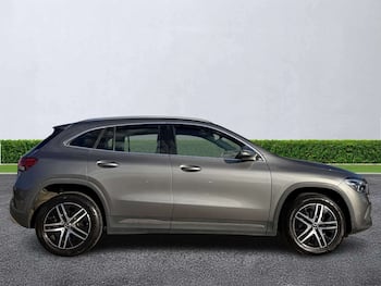 Used Mercedes-Benz GLA 2021 for sale - 79826183: Photo