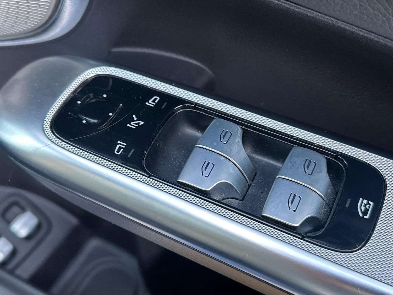 Used Mercedes-Benz GLC 2023 for sale - 77568700: Photo 21