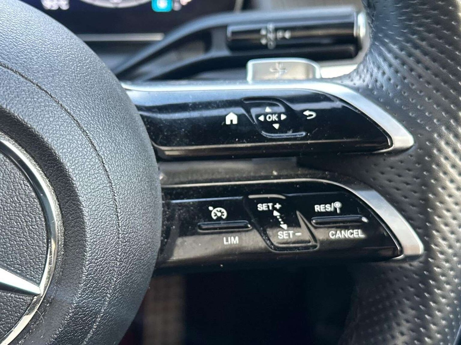 Used Mercedes-Benz GLC 2023 for sale - 77568700: Photo 27