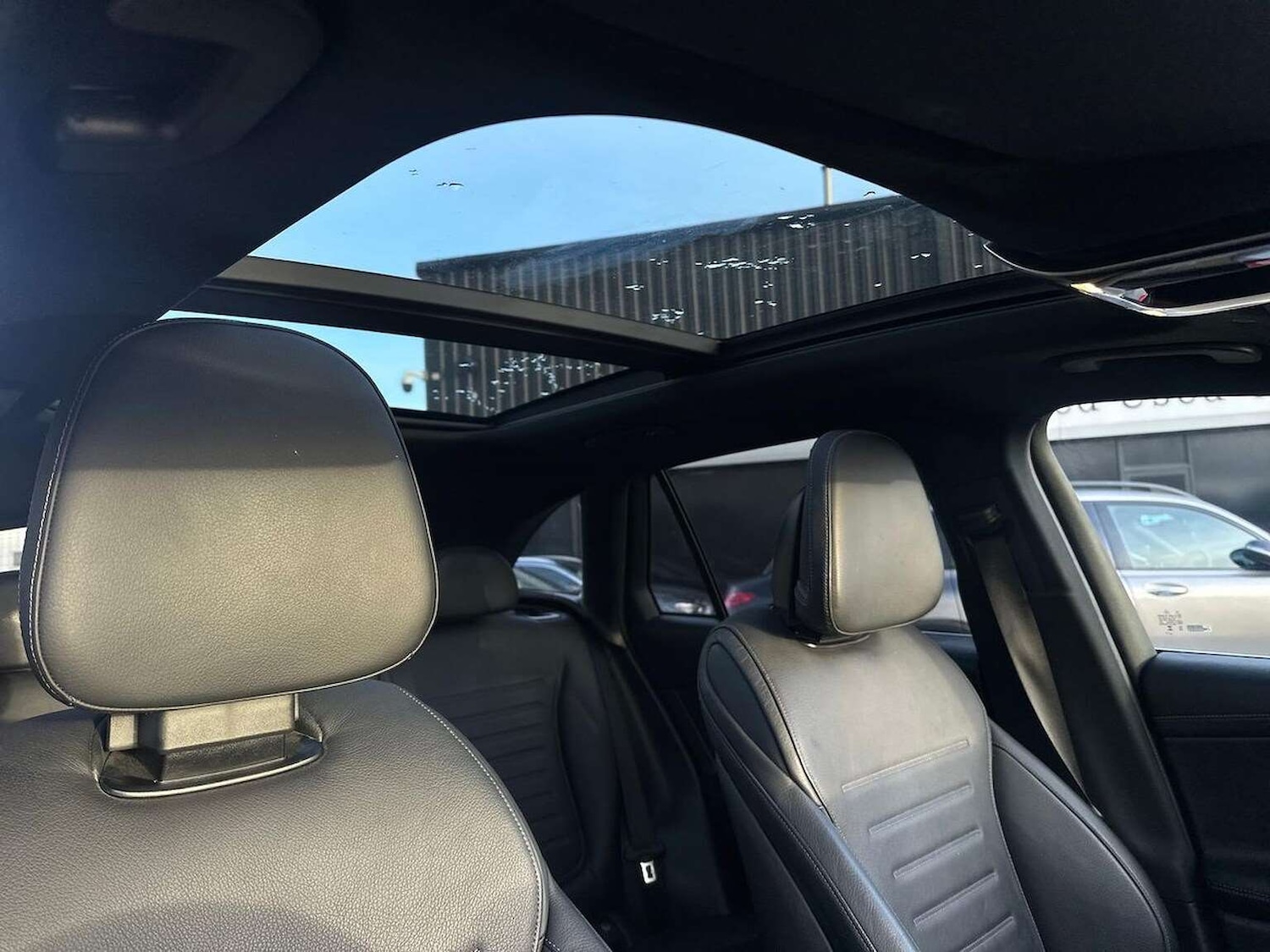 Used Mercedes-Benz GLC 2023 for sale - 77568700: Photo 40