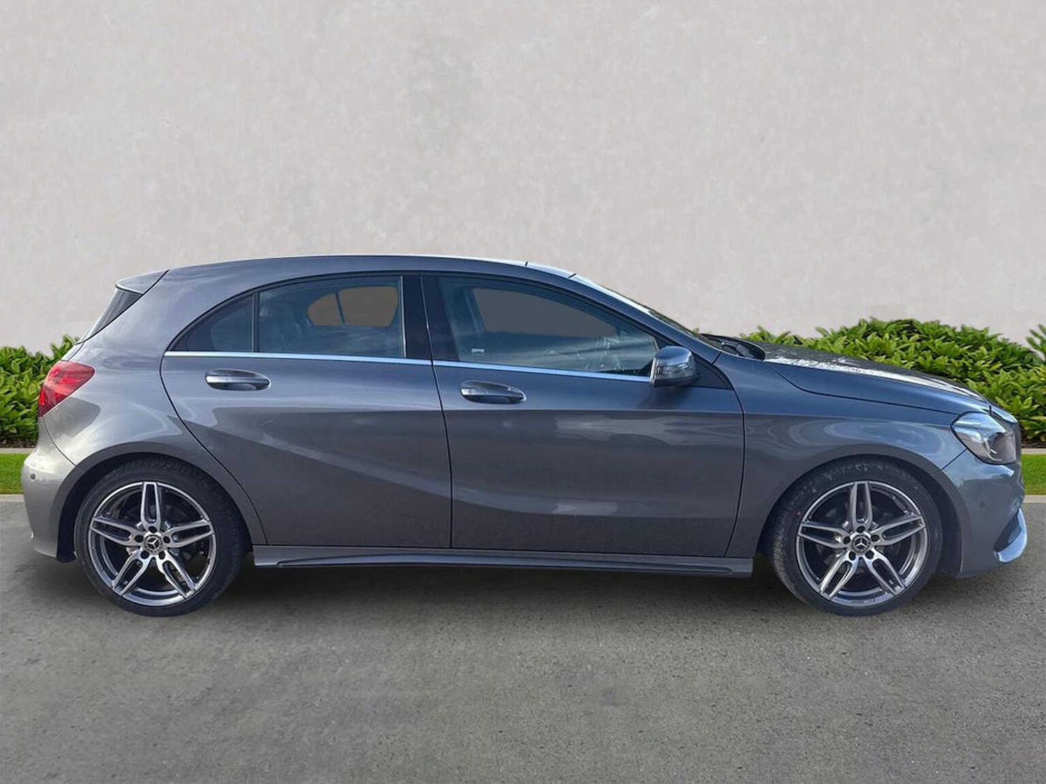 Used Mercedes-Benz A-Class 2018 for sale - 76347077: Photo 3