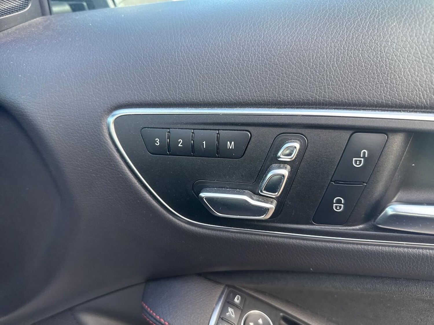 Used Mercedes-Benz A-Class 2018 for sale - 76347077: Photo 30