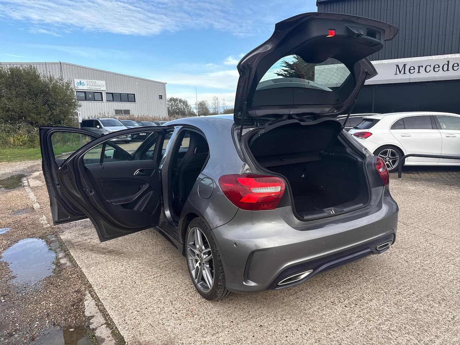 Used Mercedes-Benz A-Class 2018 for sale - 76347077: Photo 40
